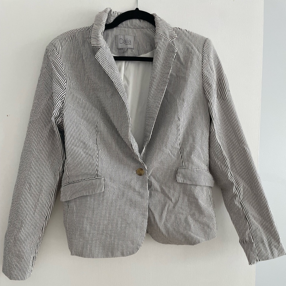 Dalia Monochrome Striped Apparel